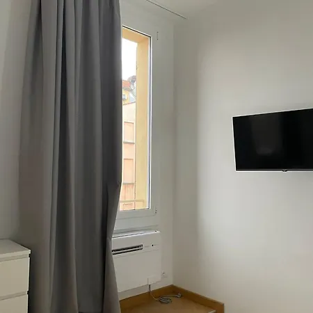 Le Dell'edera Konukevi Bolonya