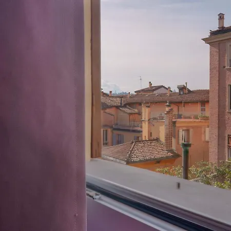 Le Dell'edera - Historic Palace With Old Town Views Гостевой дом