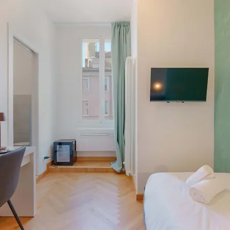 Le Dell'edera - Historic Palace With Old Town Views 4* Болонья