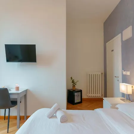 Le Dell'edera - Historic Palace With Old Town Views 4* Болонья
